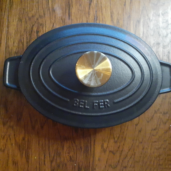 NEW Bel Fer Gray 9” Cast Iron Covered Au Gratin w/ interchangeable Knob. - Picture 7 of 7
